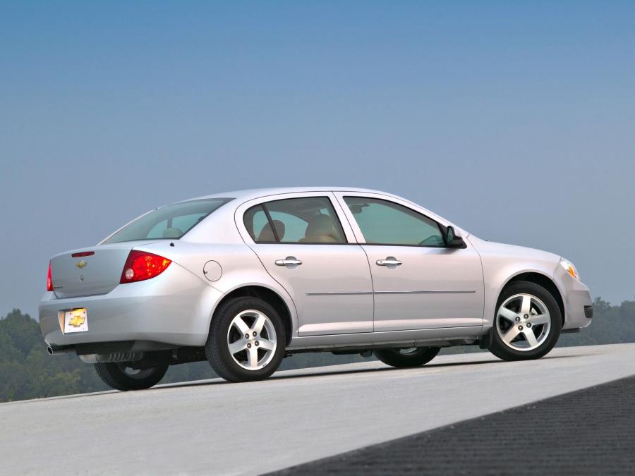  Chevrolet Cobalt Sedan 2004 года  (фото 11 из 16)